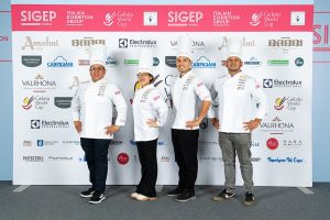 Si vedono i 4 componenti della squadra del Per&ugrave;